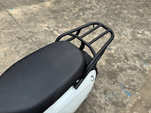 Porte-bagages arrière tubulaire pour moto VinFast Motio, pièces et accessoires |   M-Biker - Product Image 3