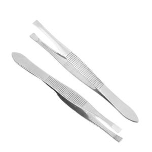 Pinzas Profesionales para Cejas con Logotipo Personalizado, de Acero Inoxidable, Ligeras, con Punta Curva y Puntas de Fibra, Agarre Perfecto Antideslizante - Product Image 2