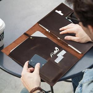 Funda y Estuche para Laptop de Cuero Genuino al por Mayor, Estilo Ejecutivo Moderno y Duradero para Macbooks y Laptops LS-0293 - Product Image 6