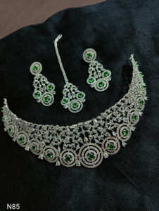 Ensemble de bijoux de mariée en diamant américain classique Collier et boucles d'oreilles en deux pièces pour mariage Style classique à la mode - Product Image 3