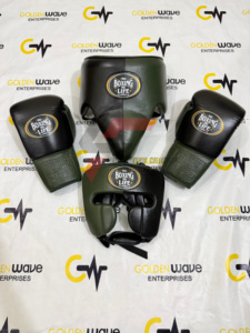 Ensemble de boxe professionnel sur mesure de qualité supérieure, très vendu, No Boxing No Life, vert et noir, avec gants de boxe, protège-tête et protège-glandes. - Product Image 1