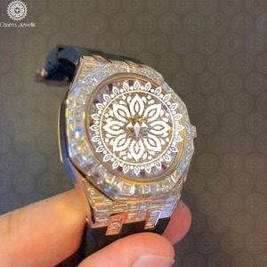 Reloj de Lujo Charm Jewells con Bisel de Diamantes Dorado, Movimiento Mecánico Analógico, Caja de Acero Inoxidable de 40 mm, Resistente al Agua 10 Bar - Product Image 2