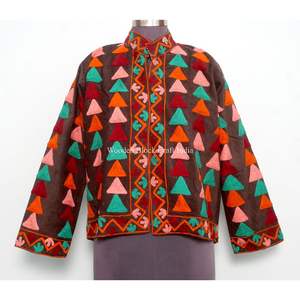 Veste courte brodée artisanale en cotisse, manteau ethnique d'hiver, vente en gros, vêtements d'extérieur traditionnels pour fêtes et événements - Product Image 1