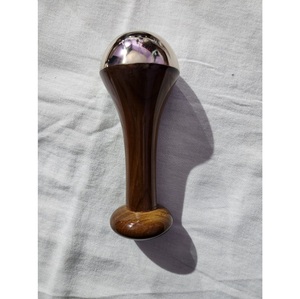 Masajeador Facial de Madera Kansa, Herramienta de Terapia de Belleza Ayurvédica, Diseño Moderno Hecho a Mano, Bienestar Facial y Corporal, a Precio de Mayoreo - Product Image 1