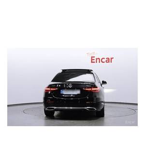 Mercedes-Benz Clase C C300 4MATIC Avantgarde Modelo Abril 2024 con 23,754 km, Caja de Cambios Automática, Volante a la Izquierda, Cámara Trasera - Product Image 4