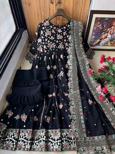 ชุดเดรส Anarkali ผ้าจอร์เจตต์ พร้อมชุด Sharara ขายส่ง ความยาว 51 นิ้ว ปักดิ้นลายฉลุ ประดับด้วยผ้าคลุมไหล่ ขนาด M L XL XXL - Product Image 6