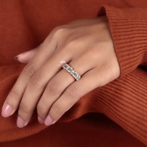 Anillo de media eternidad con diamantes cultivados en laboratorio en forma de pera y baguette, en oro amarillo de 10K, 14K o 18K, para mujer, joyería hecha a mano. - Product Image 3