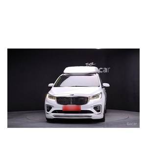 Kia Carnival 9 places, limousine haut de gamme, essence, boîte automatique, sièges en cuir, caméra de recul, 54 155 km, modèle 2018 - Product Image 2