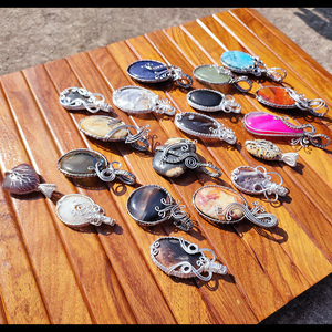 Pendentifs en pierres précieuses enroulés de fil de laiton, faits à la main, en pierre naturelle, plaqués argent, bijoux bohèmes, breloques pour colliers, pour femmes et hommes, vente en gros - Product Image 5