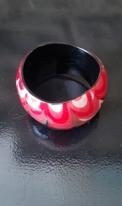 Bracelet en résine époxy multicolore de haute qualité, design attrayant, disponible en différentes tailles, personnalisable, accessoire polyvalent - Product Image 6