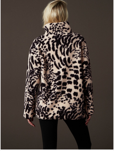 Sudadera personalizada de estilo urbano con cuello redondo, tejido grueso, 100% algodón, forro polar Sherpa, media cremallera frontal y manga larga. - Product Image 3