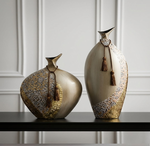 Luxury asymmetrical ribbed bronze centerpieces providing rich textures for contemporary spaces, available at wholesale prices. - Product Image 4