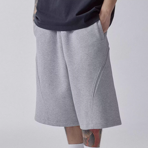 Pantalones Cortos Bermuda de Hombre, Estilo Urbano, con Paneles Curvos, 100% Algodón, Logotipo Frontal, Tejido French Terry Grueso, Estilo Cargo con Múltiples Bolsillos - Product Image 4