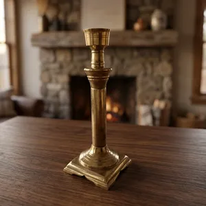 Porte-bougie en laiton vintage, objet décoratif, support de bougie en or antique pour la décoration de la maison, du bureau et du salon - Product Image 1