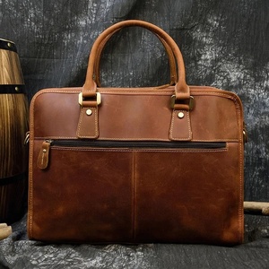 Bolso de Hombro de Cuero Genuino de Alta Calidad para Laptop de 15 Pulgadas, Color Marrón, con Múltiples Compartimentos, Bolso Ejecutivo para Laptop - Product Image 1