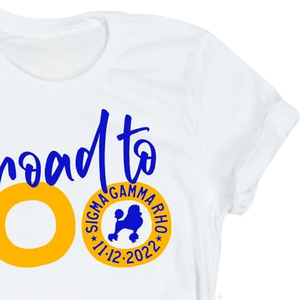 Camiseta Rhoad to 100 Negra con Gráfico de Letras Griegas Personalizado, Camiseta de Manga Corta con Cuello Redondo, Informal, de Verano, para Hermandades - Product Image 4