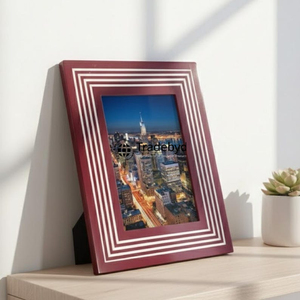 Marco de Fotos Creativo con Incrustaciones de Resina Hecho a Mano, Ligero, Regalo Premium de Tradebyd - Product Image 6