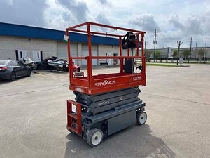 2021 SJ3219 Scissor Lift Reliable Construction Equipment Ready for Export - Product Image 1