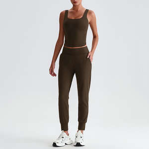 Ensemble de yoga 2 pièces pour femme, qualité supérieure, écologique, léger, avec fermeture élastique, logo imprimé sur le devant, taille mi-haute, tenue de sport - Product Image 4