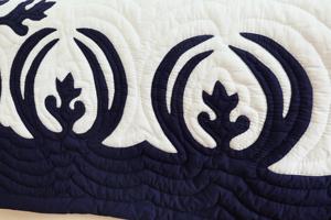 Wholesale Navy Hawaiian Applique <b>Quilt</b> With Echo <b>Quilting</b> Custom Botanical Cotton <b>Bedspread</b> Boutique Bedroom Bedding - Product Image 3