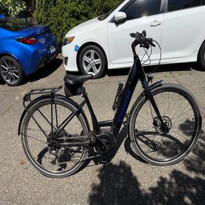 Nueva Bicicleta Eléctrica Trek Verve+ 4S Lowstep de Largo Alcance con 3 Años de Garantía, Grado Industrial y para Bricolaje - Product Image 2