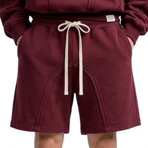 Ensemble survêtement décontracté en coton pour homme avec sweat à capuche imprimé personnalisé et short, coupe ample, taille à cordon de serrage, poches latérales, collection printemps streetwear - Product Image 6