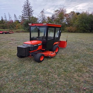 Tracteur Kubota BX1800 durable pour un travail agricole fiable et la manutention de matériaux, avec une utilisation pratique et une longue durée de vie. - Product Image 2