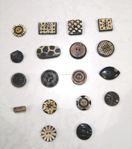 กระดุมพลาสติกทำจากวัสดุเรซินอัลลอยด์14มม. ทำด้วยมือแบบ2รูสำหรับเสื้อผ้าแฟชั่นที่ยั่งยืนเสื้อโค้ทไม้ - Product Image 3