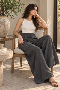 Ensemble deux pièces décontracté d'été pour femme en lin/coton – Débardeur noir et pantalon large gris foncé taille mi-haute - Product Image 2