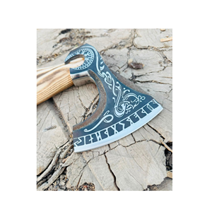 Hache de camping de luxe faite à la main THEWIZ CRAFTS en acier au carbone, tête barbue, manche en bois durable, pour fendre du bois de chauffage - Product Image 4