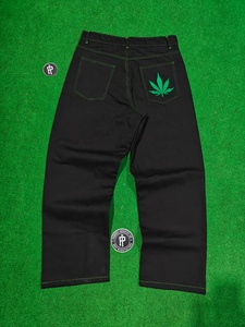 กางเกงยีนส์ทรงตรงขาบานสีดำสำหรับผู้ชาย ผ้าฝ้ายสั่งทำพิเศษจากโรงงาน (OEM) สไตล์สตรีทแฟชั่นลำลอง คุณภาพสูง - Product Image 5