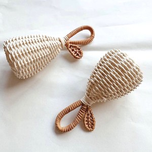 Juego de sonajeros de paja minimalistas, juguete para bebé hecho a mano, sonajeros de ratán natural, suministro directo de fábrica - Product Image 1