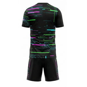 Tenue d'entraînement de football professionnelle, ensemble maillot et short de football personnalisé, vêtements de sport respirants, MALUZA Industries - Product Image 3
