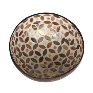 Tazón de cáscara de coco Natural, cuencos de coco lacados con diseño de logotipo personalizado, precio competitivo directo de fábrica, venta al por mayor - Product Image 2