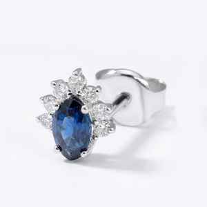 Boucles d'oreilles en saphir bleu, bijoux délicats en pierre de naissance, élégantes boucles d'oreilles en pierres précieuses, cadeau pour femme - Product Image 1