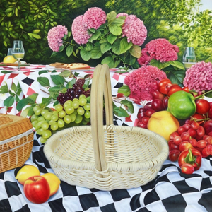 Cesta ovalada de ratán blanco ecológica. Uso versátil para el hogar y la hostelería. - Product Image 1