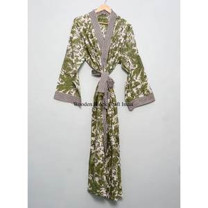 Nouvelle robe kimono en coton imprimé à la main pour femmes avec ceinture, légère, style bohème, idéale pour se détendre ou comme tenue de nuit estivale. - Product Image 3