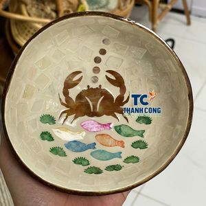 Cuencos de Coco Hechos a Mano Más Vendidos al por Mayor, Diseño de Cangrejo Marino Ecológico, Artesanía Vietnamita, Mejor Precio - Product Image 1