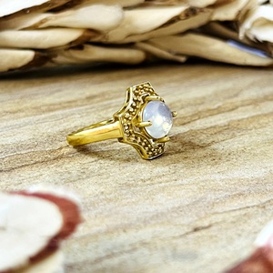 Nuevos anillos de latón con piedra lunar estilo bohemio, joyería tribal de latón para mujer, banda geométrica chapada en oro de 18k para venta al por mayor/OEM/ODM - Product Image 2