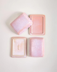 กล่องใส่เนยเคลือบสีพาสเทลพร้อมฝาโค้งเรียบ ถาดเสิร์ฟขนาดกะทัดรัด โต๊ะครัวทันสมัย ที่เก็บเนย ดีไซน์หรูหรา - Product Image 3