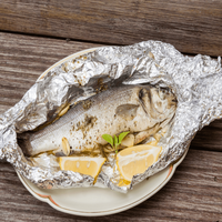 Feuille de papier aluminium enduit de qualité alimentaire, résistant aux hautes températures, pour usage domestique et cuisson en cuisine