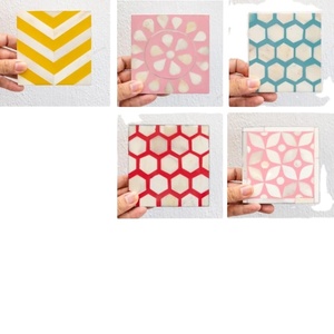 Ensemble de sous-verres et de plateau de service en os rond arabe classique de qualité supérieure pour le thé, le café et la présentation exclusive des cadeaux du Ramadan - Product Image 1