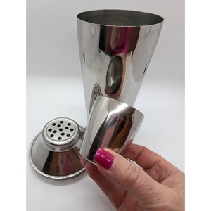 Shaker à cocktails en acier inoxydable, finition argentée, design moderne, capacité 500 ml, pour bar à domicile, fêtes et cocktails. - Product Image 6