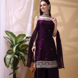 ชุดดีไซเนอร์ท็อปและบ็อททอม พร้อมงานปักดิ้นและเลื่อม ประดับด้วยผ้าคลุมไหล่แฟนซี ชุดออกงานสำหรับผู้หญิง สไตล์ชาติพันธุ์ ดีไซน์ใหม่ 2026 - Product Image 1