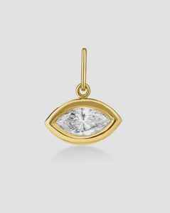 Colgante Solitario de Moissanita con Corte Esmeralda Chapado en Oro Amarillo, Engaste de Bisel, Diseño Geométrico Minimalista, Unisex, para Uso Diario - Product Image 2