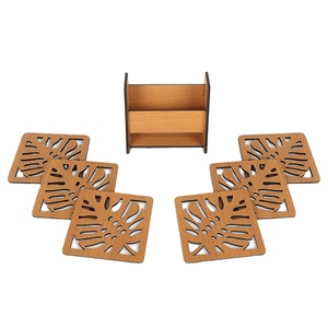 Juego de posavasos de madera con soporte Diseño Forma cuadrada Utensilios de cocina Acacia Posavasos de madera maciza Juego de posavasos con aislamiento de soporte - Product Image 1