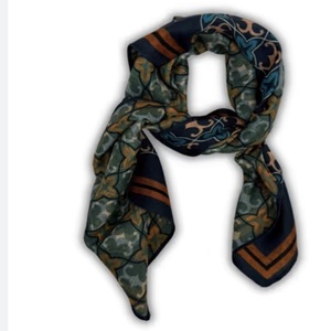 Bufanda Larga de Verano para Mujer, Diseño Personalizado, Impresa, de Alta Calidad, 100% Poliéster, con Tacto de Seda, Hecha a Mano en Delhi, Superventas de Moda - Product Image 4