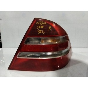 ไฟท้ายขวามือสองสำหรับรถ S-class รุ่น A2208200264 - Product Image 1