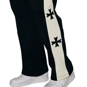 Pantalon de jogging personnalisé pour homme en molleton imprimé croisé, coupe décontractée, taille à cordon, bas de pantalon à revers, style streetwear, fabricant et fournisseur de vêtements OEM - Product Image 6