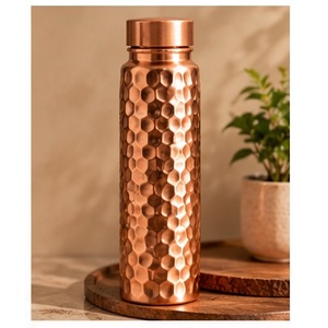 ขวดน้ำทองแดงลายสลักแบบชนเผ่า ดีไซน์จีนโบราณ พกพาสะดวก พร้อมฝาปิด - Product Image 3